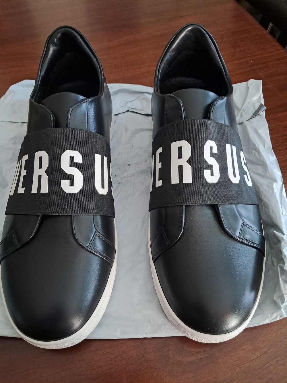 Versus Versace Black Leather Slip-On Sneakers with White Logo Strap. COA incl. - Picture 2 of 11